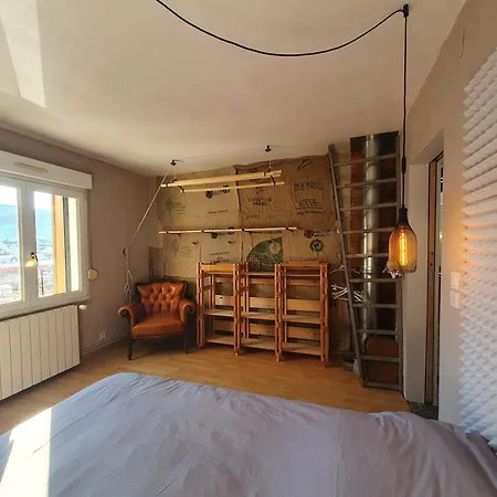 Chez Georgette*** 热拉梅